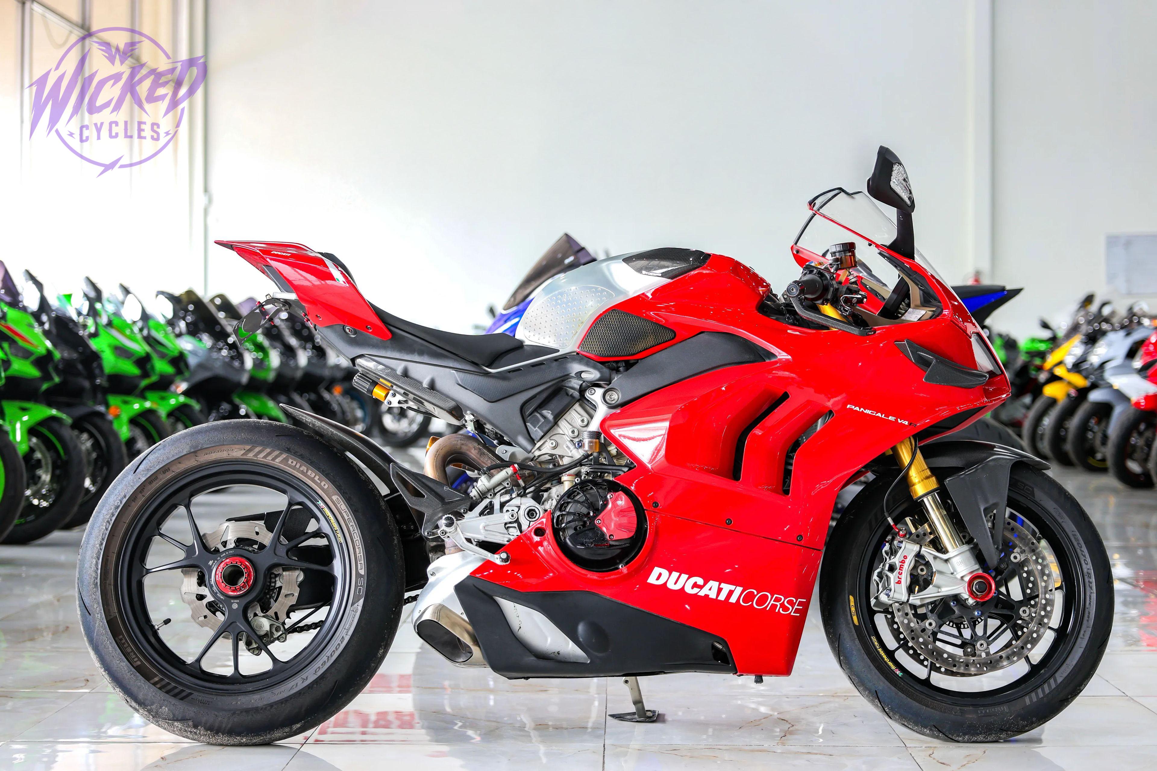 2019 Ducati Panigale V4R