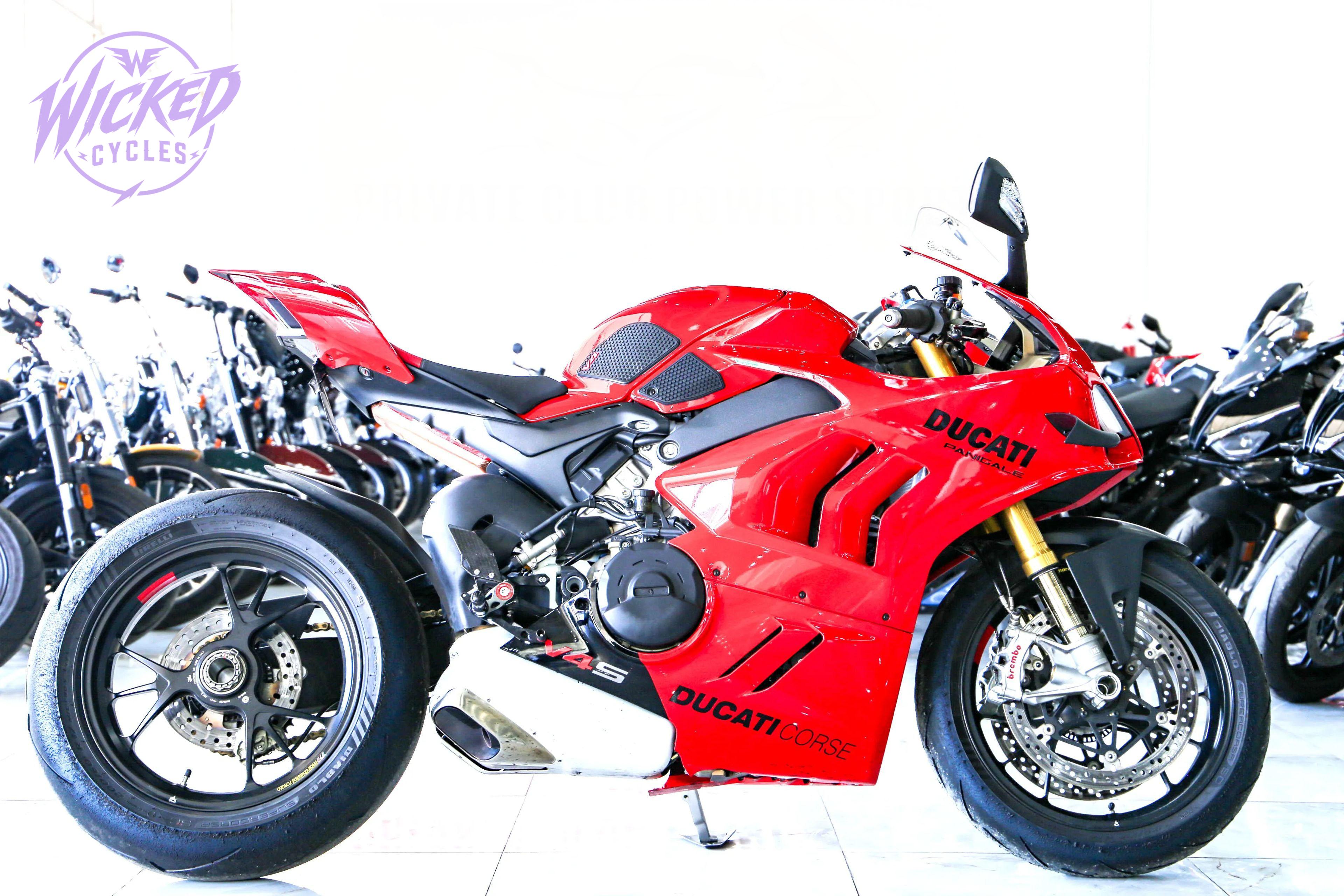 2023 Ducati Panigale V4 S